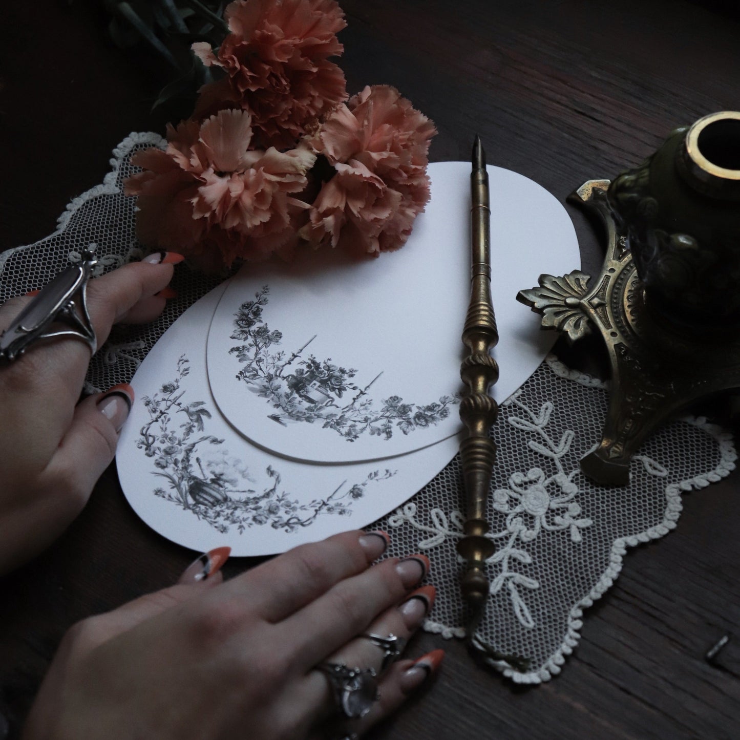 Mourning Oval 2